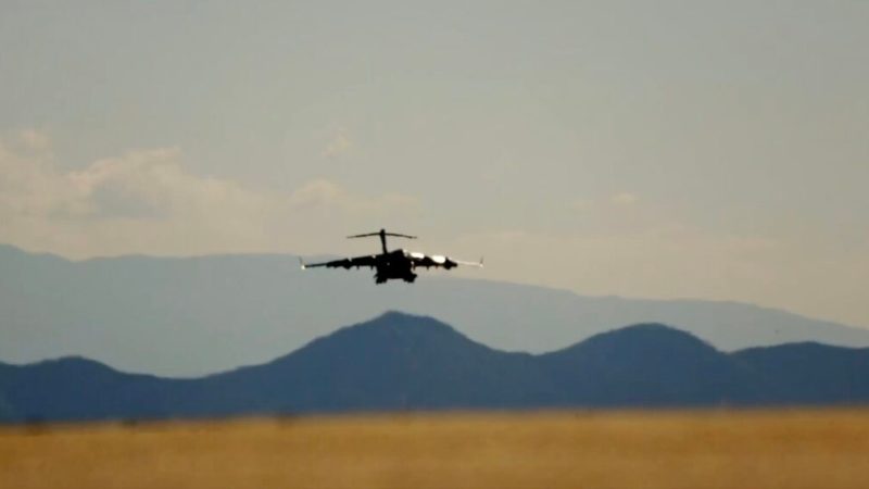 C&rsquo;est historique&nbsp;: un micro réacteur nucléaire a été transporté par les airs aux États-Unis (vidéo)
