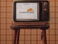 CLOUDFLARE vs Downdetector // Source : Montage Numerama
