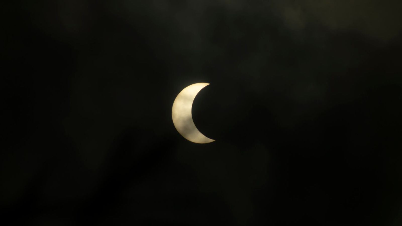 Comment suivre en direct l’éclipse annulaire de Soleil du 17 février 2026 ?