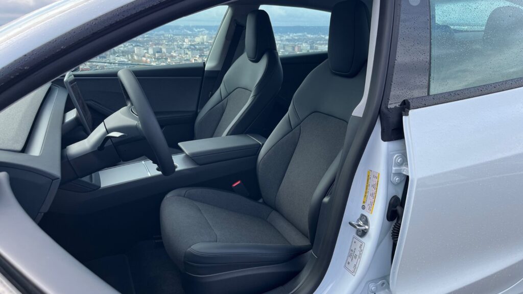 La Tesla Model 3 Propulsion (2026) à l'essai. // Source : Robin San Vicente pour Numerama