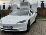La Tesla Model 3 Propulsion à un Superchargeur.. // Source : Robin San Vicente pour Numerama La Tesla Model 3 Propulsion à un Superchargeur.. // Source : Robin San Vicente pour Numerama
