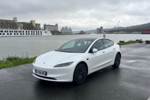 La Tesla Model 3 Propulsion (2026) à l'essai. // Source : Robin San Vicente pour Numerama La Tesla Model 3 Propulsion (2026) à l'essai. // Source : Robin San Vicente pour Numerama