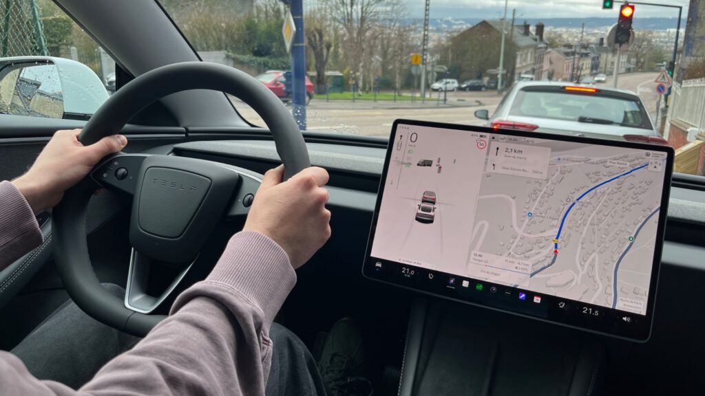 La Tesla Model 3 Propulsion (2026) à l'essai. // Source : Robin San Vicente pour Numerama