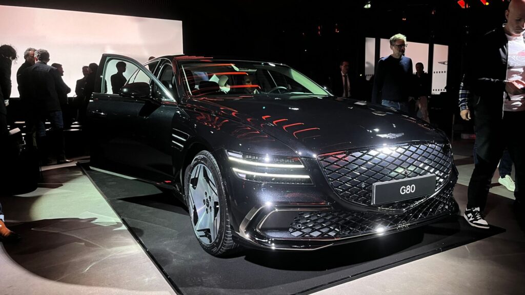 On a vu les voitures &eacute;lectriques de Genesis. // Source : Robin San Vicente pour Numerama