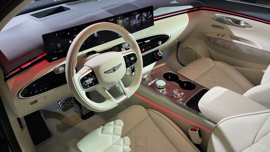 L'int&eacute;rieur du Genesis G70. // Source : Robin San Vicente pour Numerama