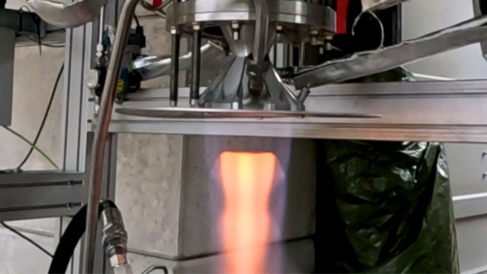 On a testé un moteur d’un nouveau genre pour les fusées européennes