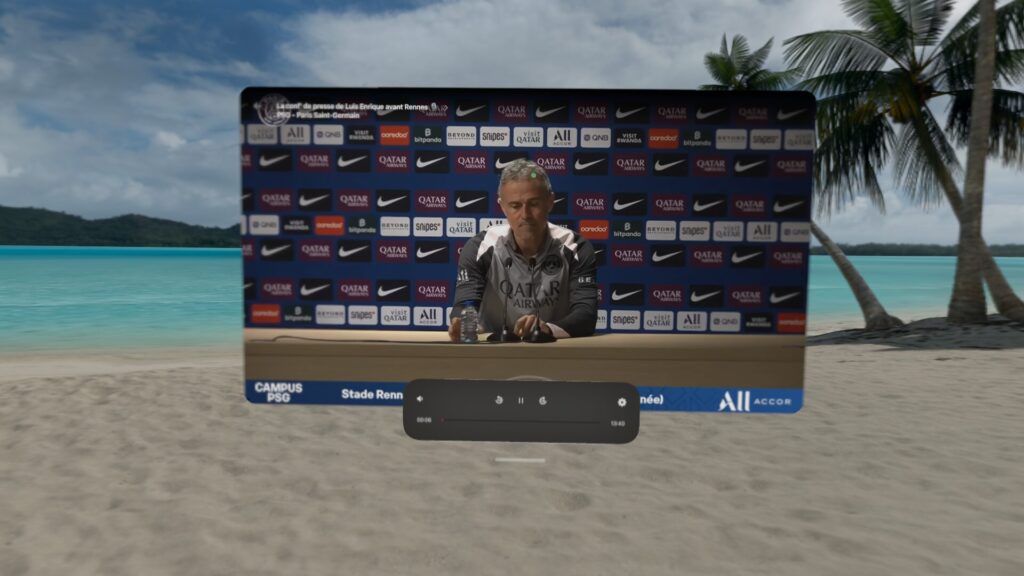 Le lecteur de YouTube sur Apple Vision Pro.