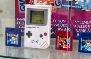 Juke-box Game Boy pour les 30 ans de Pokémon // Source : Numerama