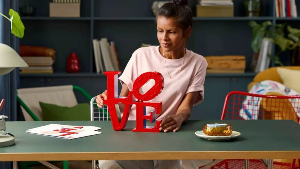 Lego Art Love // Source : Lego