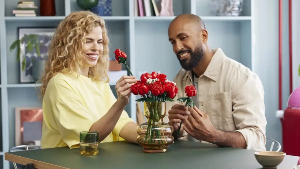 Lego Le Bouquet de Roses // Source : Lego