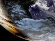 Éclipse du 17 février 2026 vue de l'espace. // Source : Via X @NOAASatellites