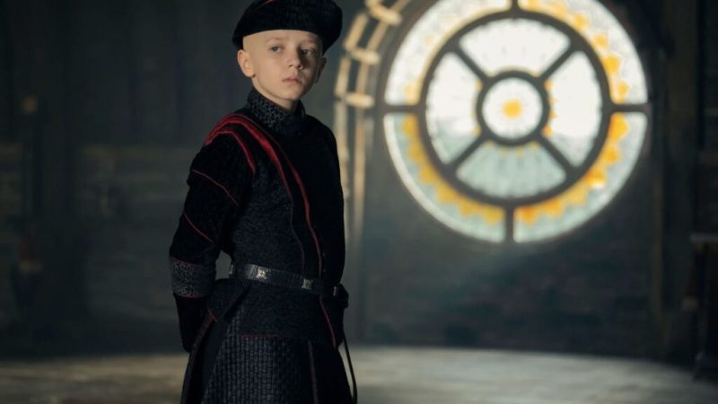 Pourquoi la série A Knight of the Seven Kingdoms s’est « renommée » en Un Chevalier des Neuf Couronnes ?