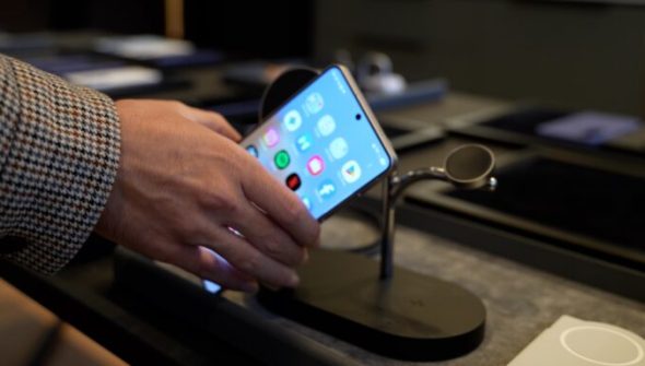 Il n'y a pas d'aimants au dos du Galaxy S26. // Source : Numerama Il n'y a pas d'aimants au dos du Galaxy S26. // Source : Numerama