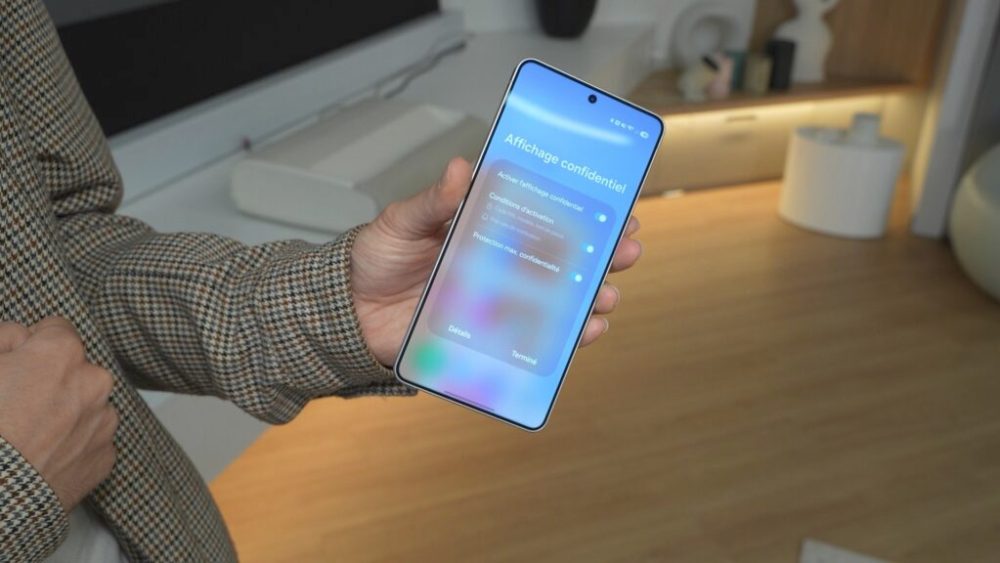 Les réglages de l'affichage confidentiel sur un Samsung Galaxy S26 Ultra. Les réglages de l'affichage confidentiel sur un Samsung Galaxy S26 Ultra.
