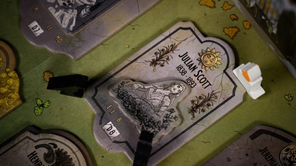 L’une des tombes. // Source : Bombyx