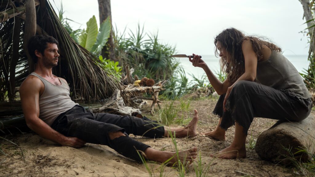 (L-R) Dylan O'Brien as Bradley Preston and Rachel McAdams as Linda Liddle in 20th Century Studios' SEND HELP. Photo by Brook Rushton. © 2025 20th Century Studios. All Rights Reserved.