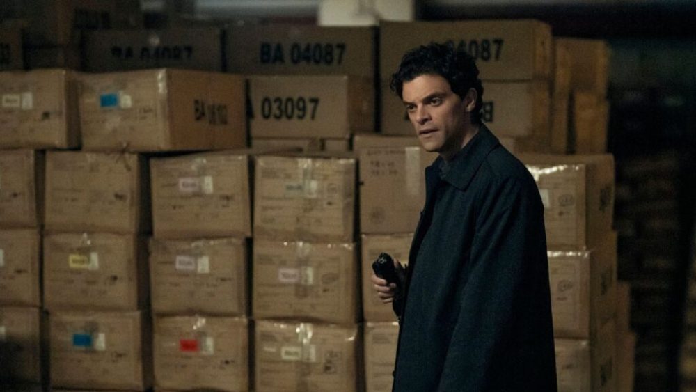 Steal // Source : Amazon Content Services LLC