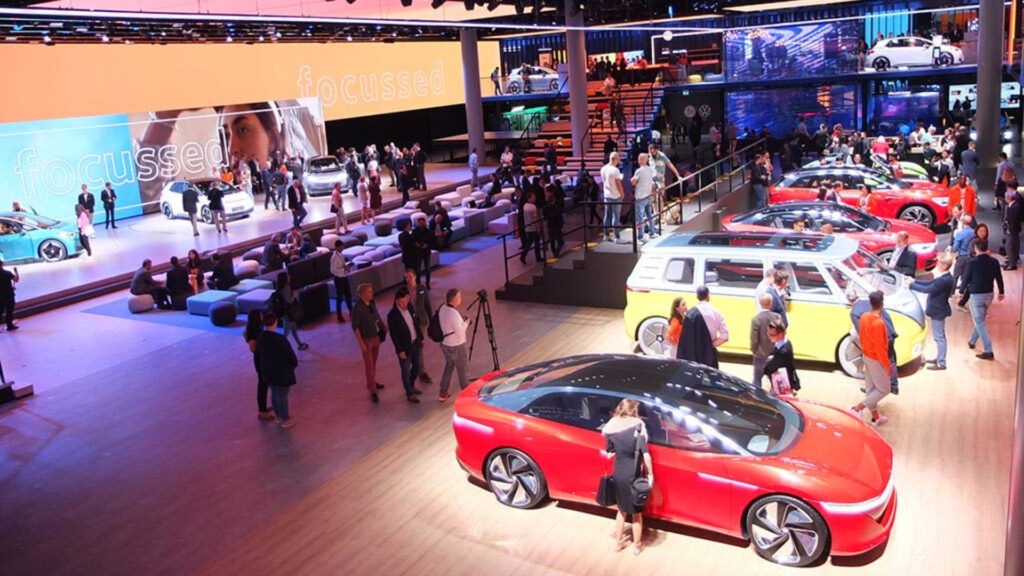 Salon IAA 2019 de Francfort avec le lancement de la Volkswagen ID.3 // Source : Raphaelle Baut 