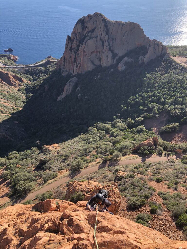 La Coros Nomad test&eacute;e pour l'escalade // Source : Julien Cadot / Na&euml;l Fontaine pour Numerama