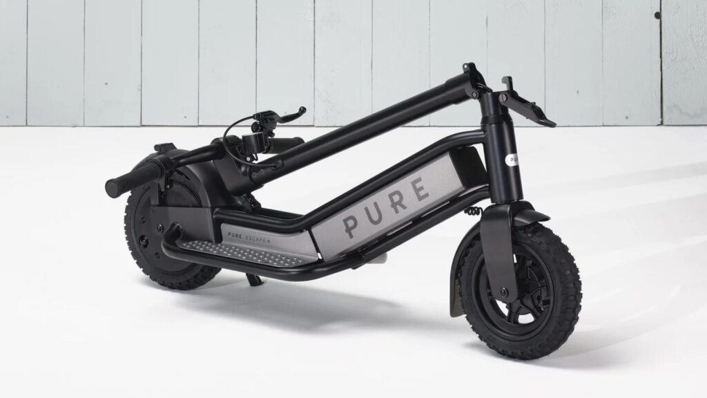 Trottinette électrique Pure Electric Escape 350 W // Source : Pure Electrique Trottinette électrique Pure Electric Escape 350 W // Source : Pure Electrique