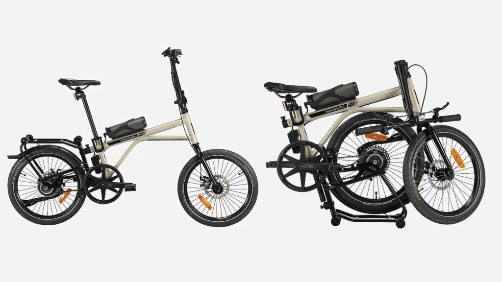 Le Vélo électrique pliant Flexy Boost déplié et plié // Source : Intersport Le Vélo électrique pliant Flexy Boost déplié et plié // Source : Intersport