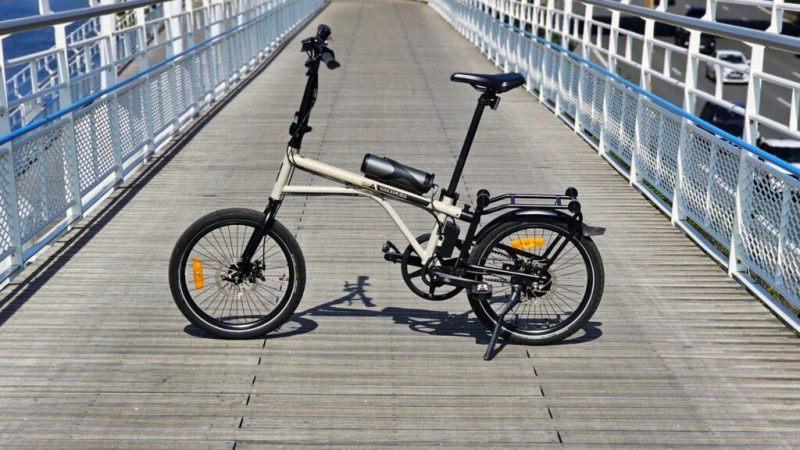 Le vélo électrique pliable d’Intersport baisse déjà son prix de 200 €