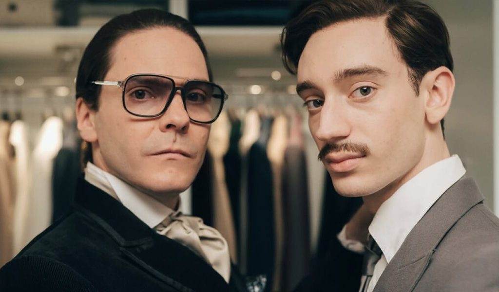 Becoming Karl Lagerfeld // Source : Disney+