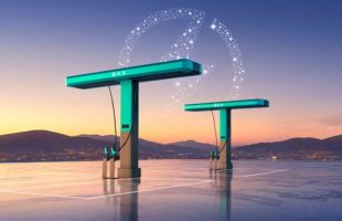 BYD a présenté officiellement ses bornes capables de recharger entièrement une voiture électrique en 9 minutes. // Source : BYD