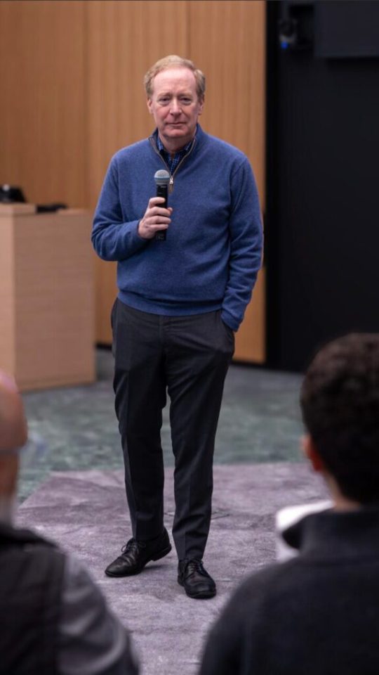 Brad Smith : Une réponse stupide // Source : Microsoft Communication Team