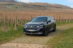 Citroën ë-C5 Aircross // Source : Raphaelle Baut pour Numerama Citroën ë-C5 Aircross // Source : Raphaelle Baut pour Numerama