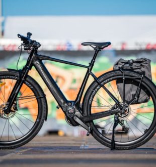 Moustache Dimanche 28 Urban // Source : Jérémy FDIDA