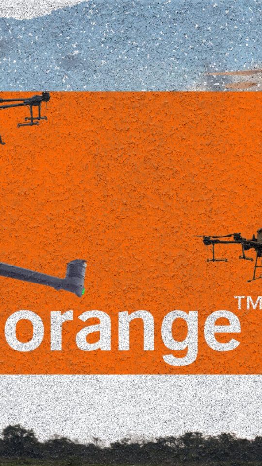 orange drones // Source : Montage Numerama