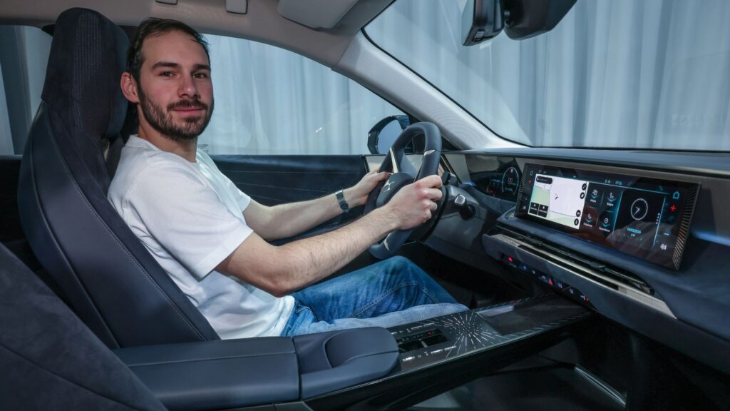 Le nouveau DS N&deg;7 // Source : Greg Jongerlynck pour Numerama