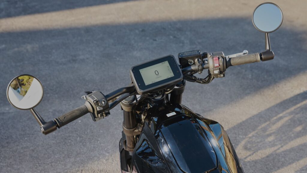 La Honda WN7 à l'essai. // Source : Honda pour Numerama La Honda WN7 à l'essai. // Source : Honda pour Numerama