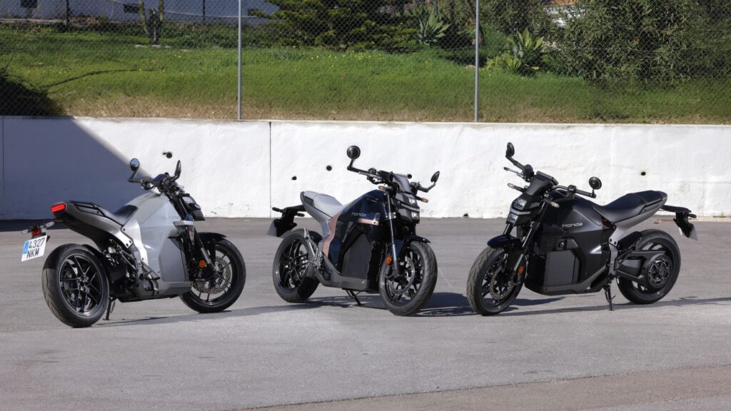 La Honda WN7 à l'essai. // Source : Honda pour Numerama La Honda WN7 à l'essai. // Source : Honda pour Numerama