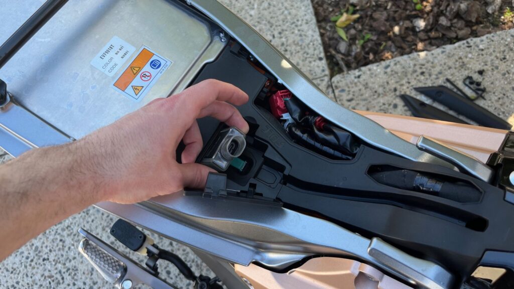 La Honda WN7 à l'essai. // Source : Robin San Vicente pour Numerama La Honda WN7 à l'essai. // Source : Robin San Vicente pour Numerama