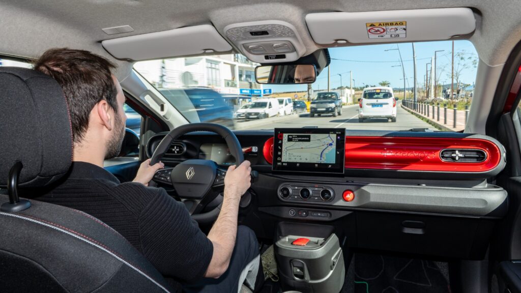 La Renault Twingo E-Tech à l'essai // Source : Bruno De Faria Lopes pour Numerama