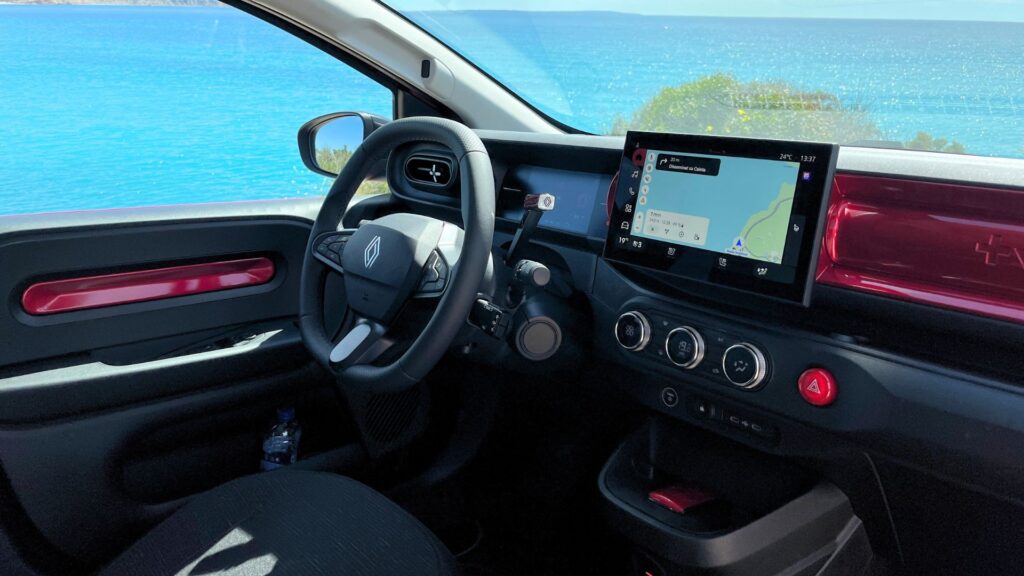 La Renault Twingo E-Tech à l'essai // Source : Robin San Vicente pour Numerama