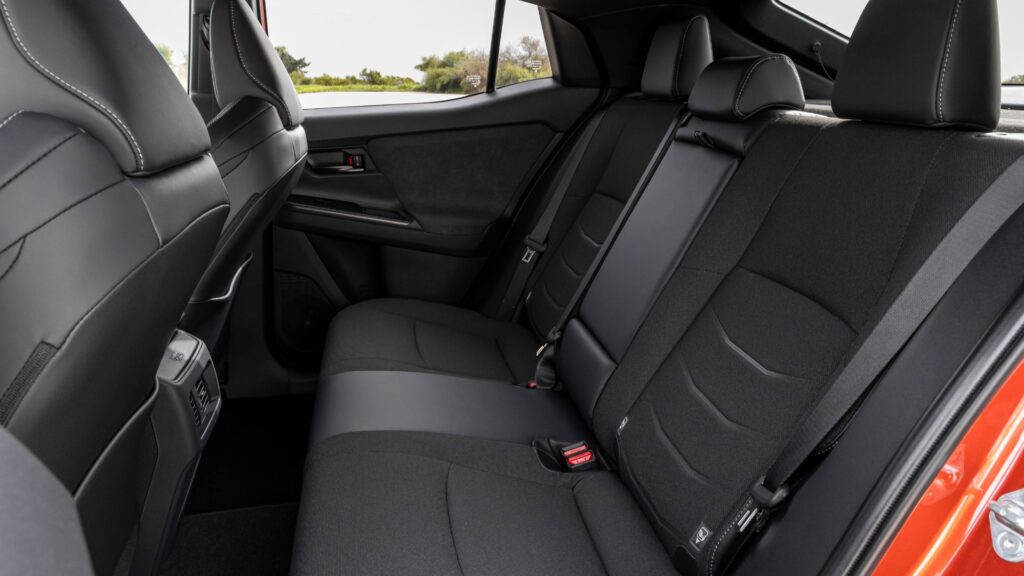 Le Toyota C-HR+ à l'essai. // Source : Toyota