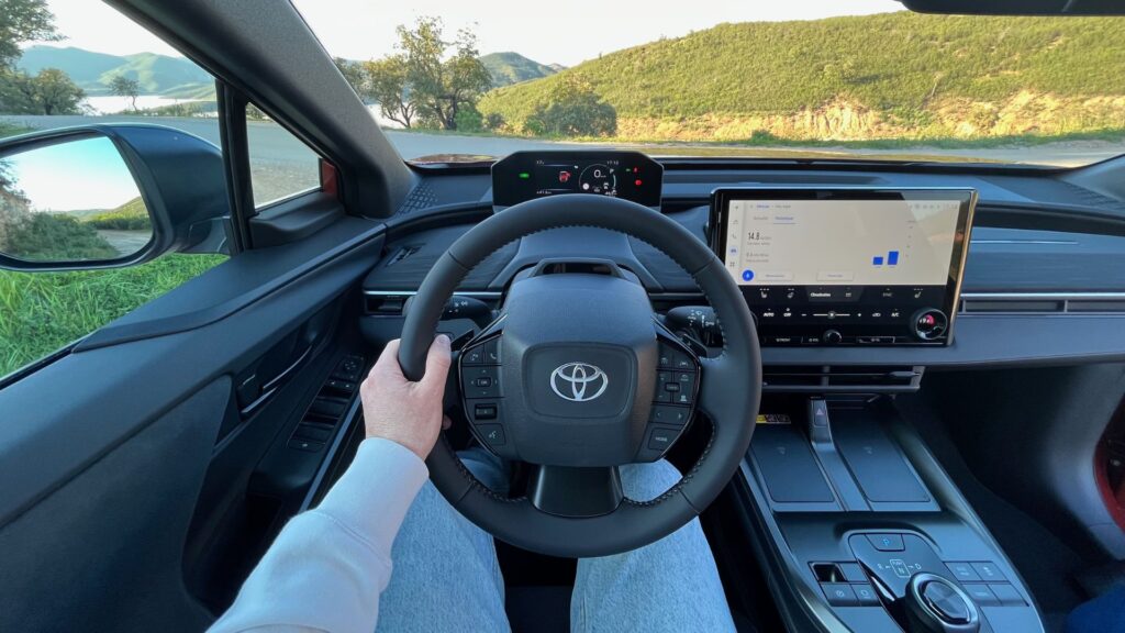 Le Toyota C-HR+ à l'essai. // Source : Robin San Vicente pour Numerama