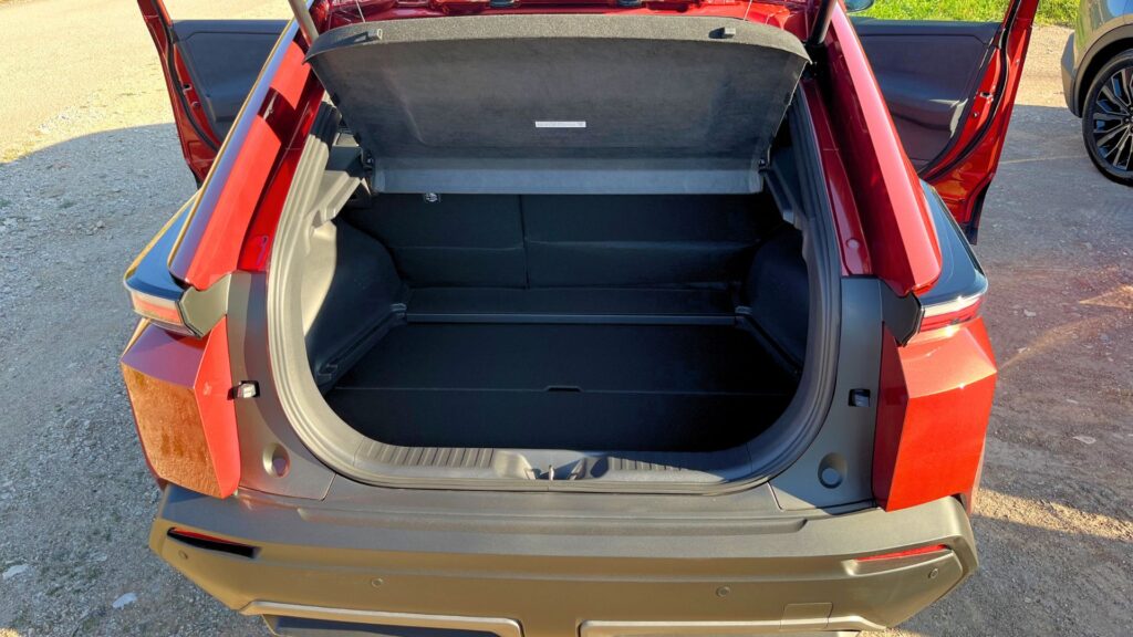 Le Toyota C-HR+ à l'essai. // Source : Robin San Vicente pour Numerama