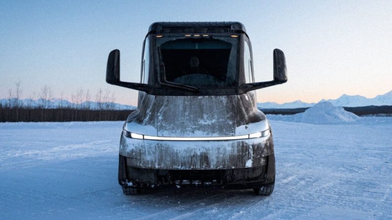 Tesla Semi : les tests intensifs dans la neige confirment une mise en production qui approche