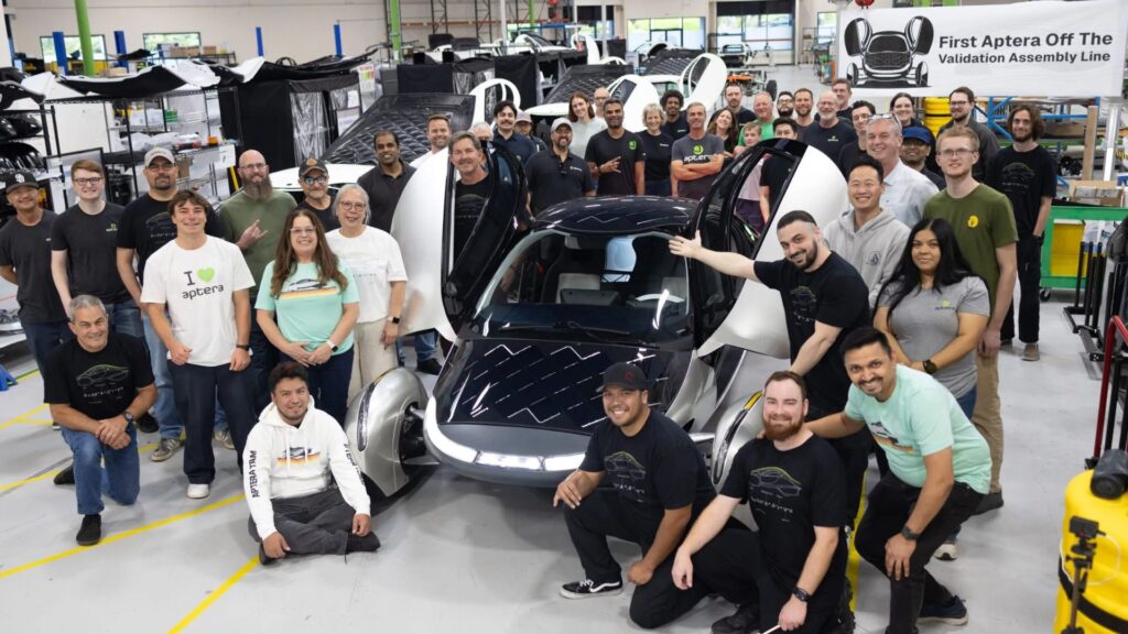 Aptera a annonc&eacute; la fabrication de sa premi&egrave;re unit&eacute; de validation de voiture solaire. // Source : Aptera Motors