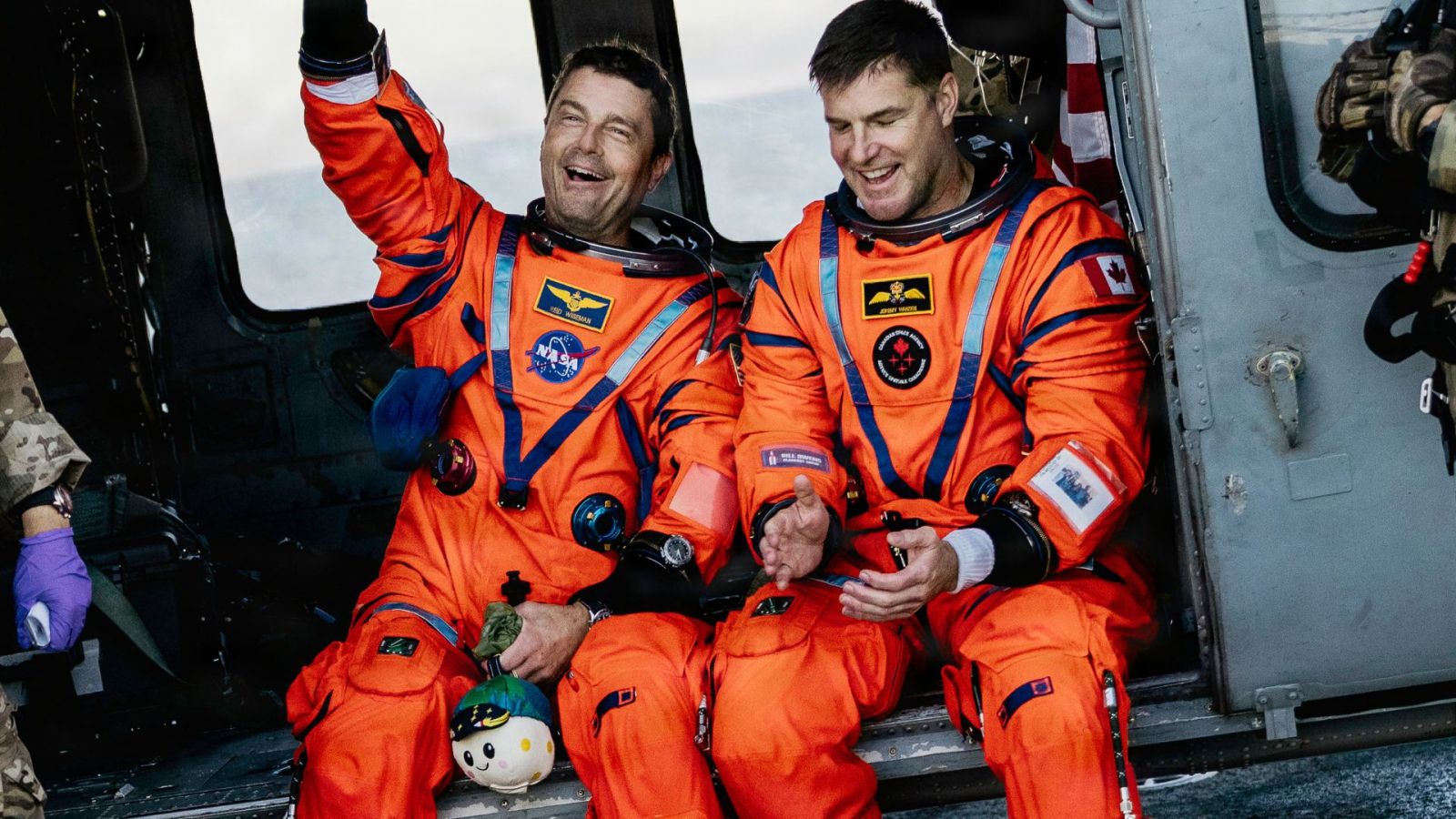 Artémis II : pourquoi le commandant Reid Wiseman a ramené la peluche Rise ?