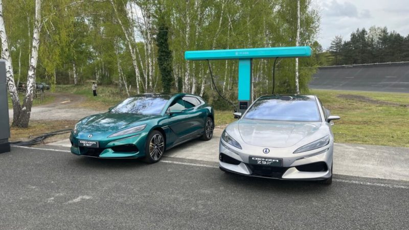 On a testé la recharge en 5 minutes de BYD et c&rsquo;est du pur délire