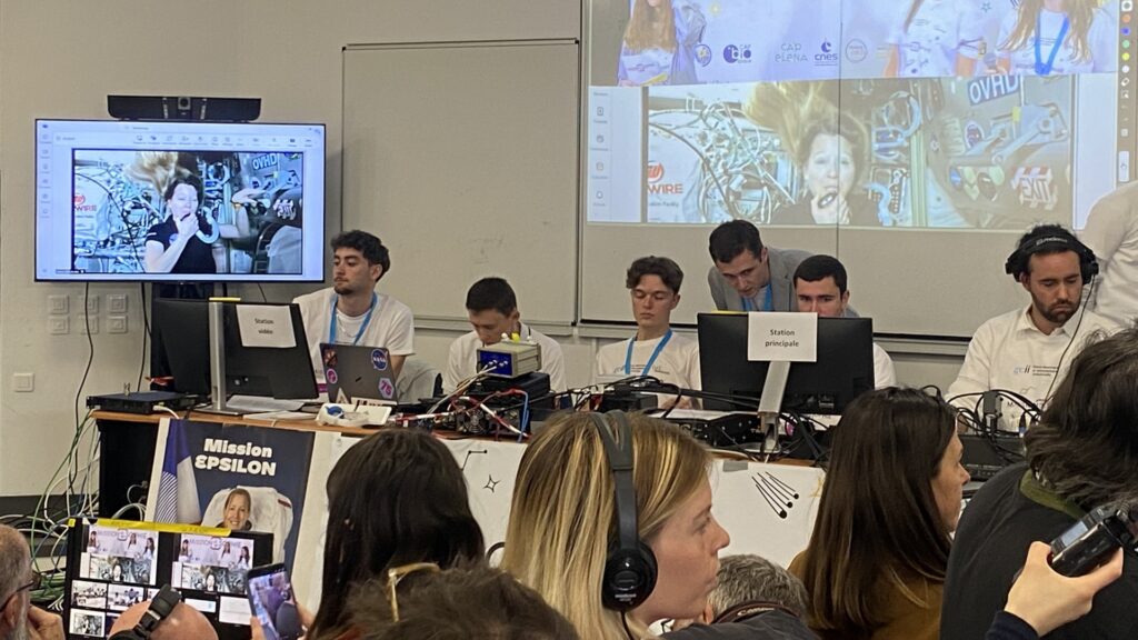 contact Sophie Adenot 3 @universitedebordeaux