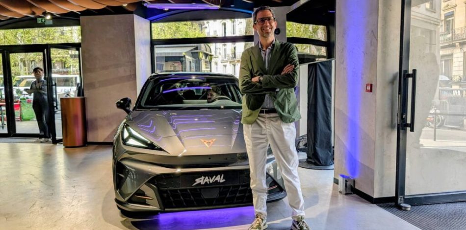 Cupra Raval avec Pedro Fondevilla (directeur France Seat & Cupra) // Source : Raphaelle Baut pour Numerama