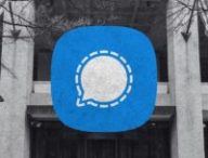 Elle avait supprimé Signal, le FBI a quand même lu ses messages // Source : montage Numerama