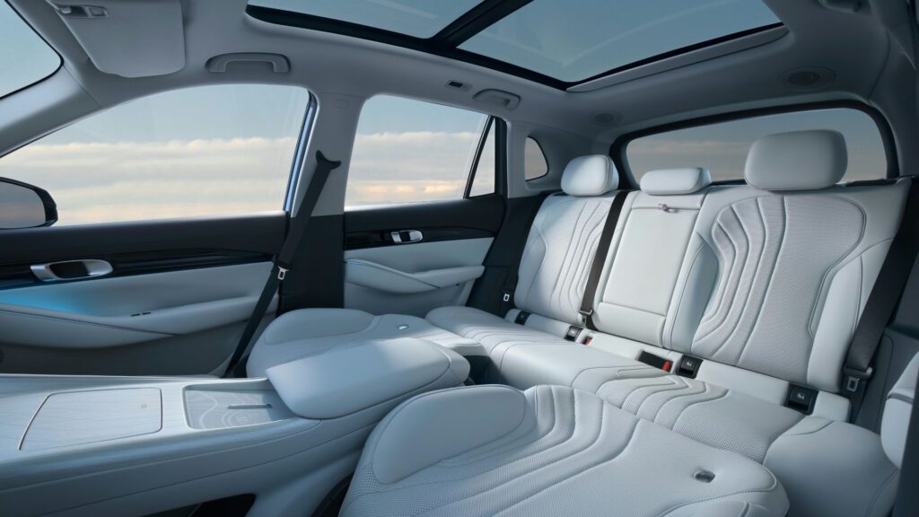 Le Geely E5. // Source : Geely