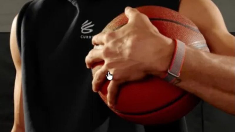 Google prêt à concurrencer Whoop&nbsp;? Stephen Curry tease un bracelet santé